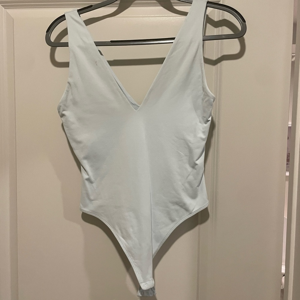 Babaton
Contour Bodysuit